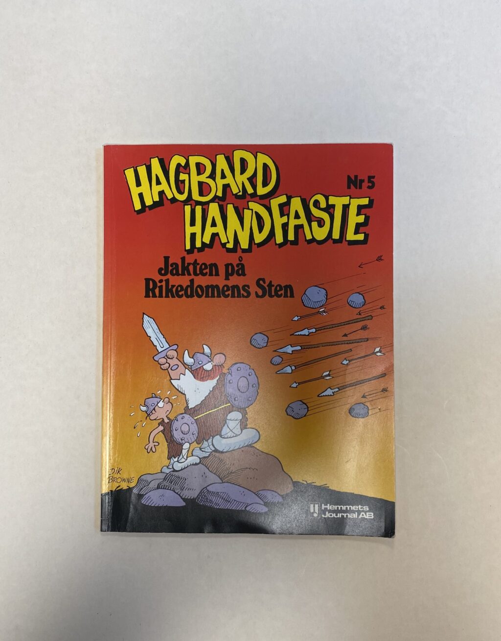 Hagbard Handfaste 5 - Jakten På Rikedomens Sten