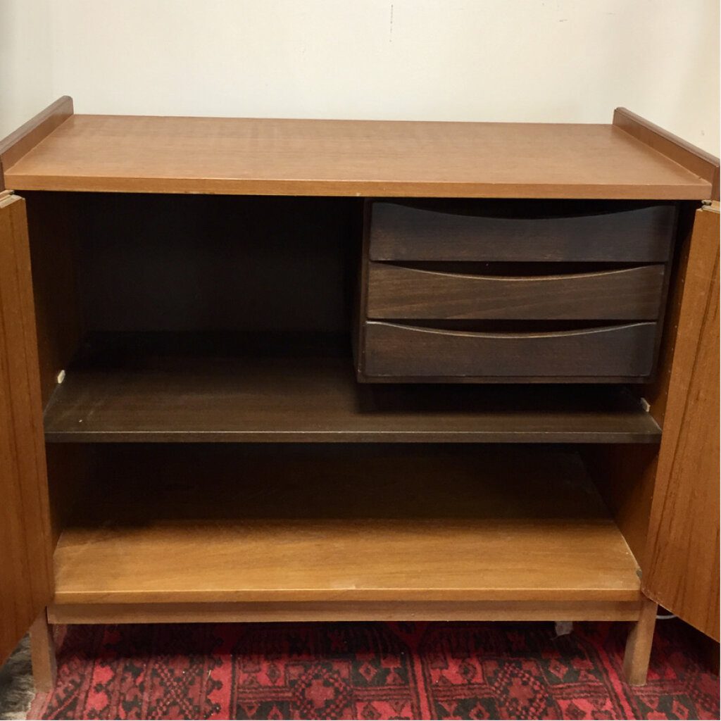 Litet Skåp/Sideboard i Teak - Image 2