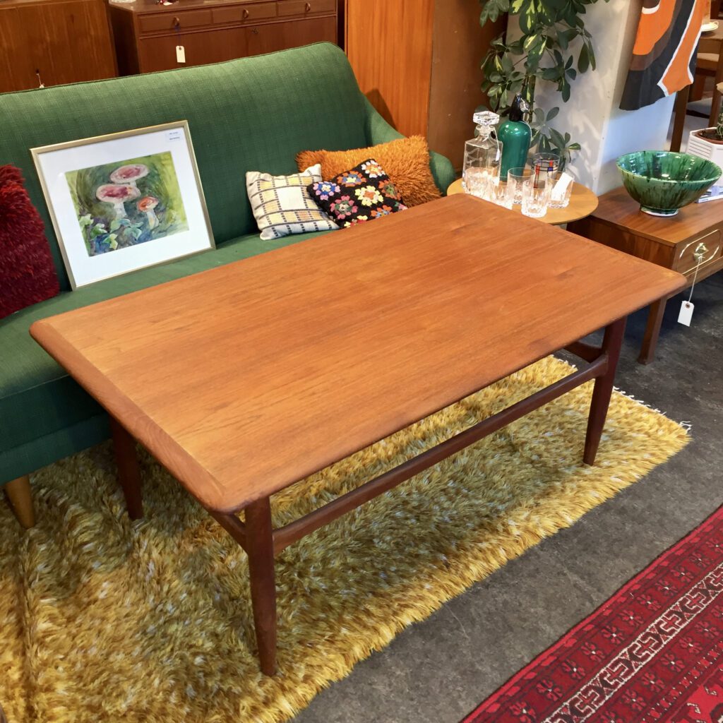 Danskt 60/70-tals Soffbord i Teak