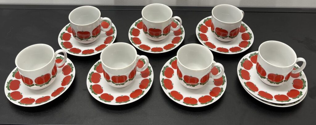 Söta Kaffekoppar med Äppledekor - Image 4