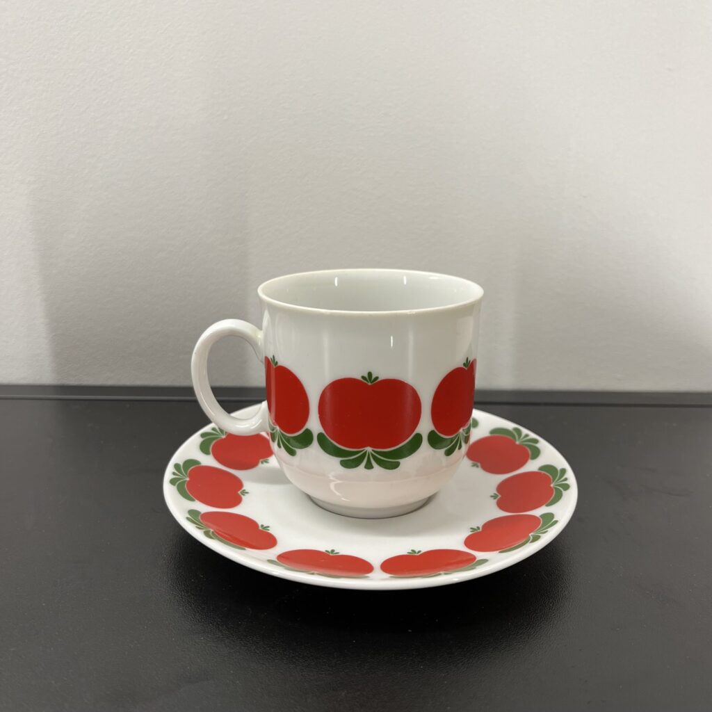 Söta Kaffekoppar med Äppledekor