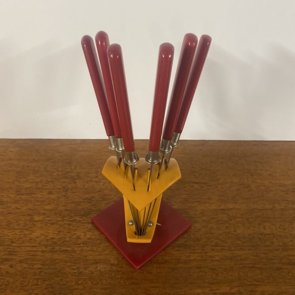 alto Art Deco knife set
