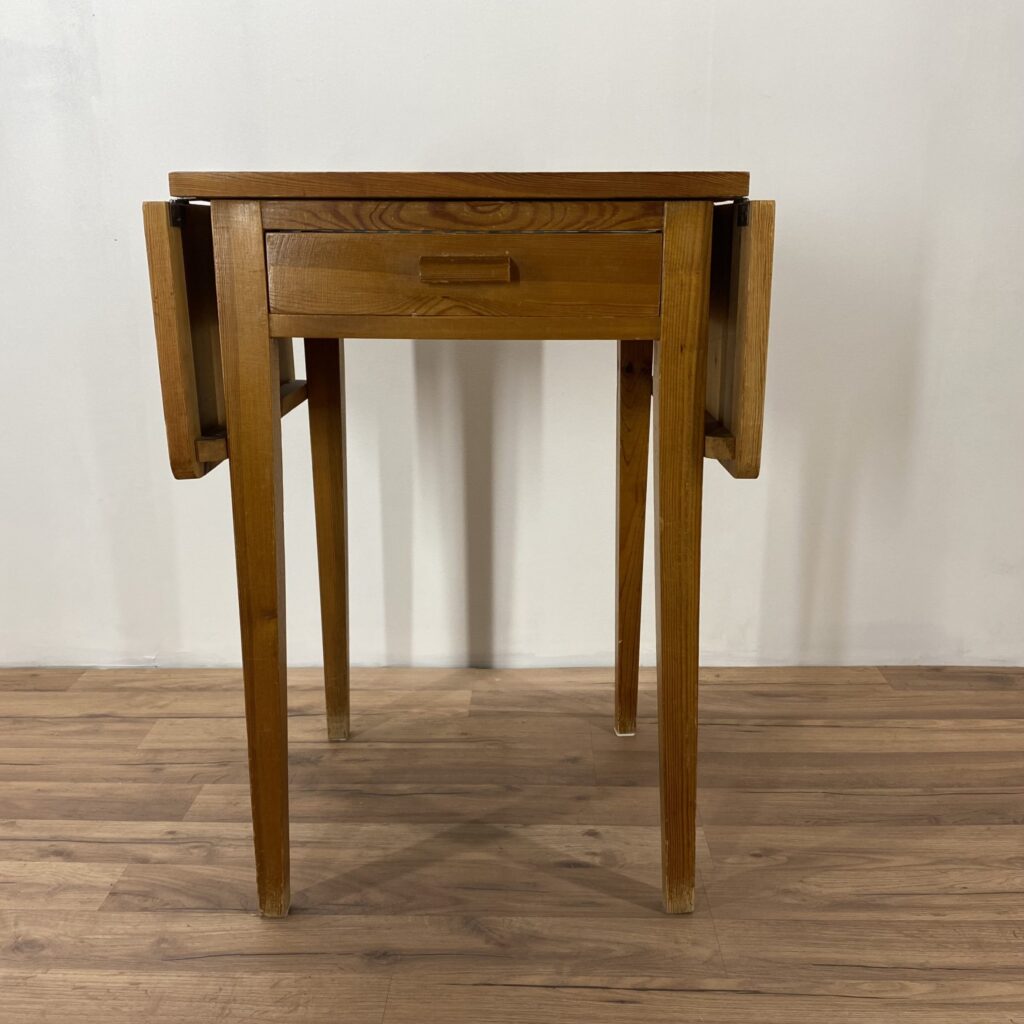 vintage pine kitchen table