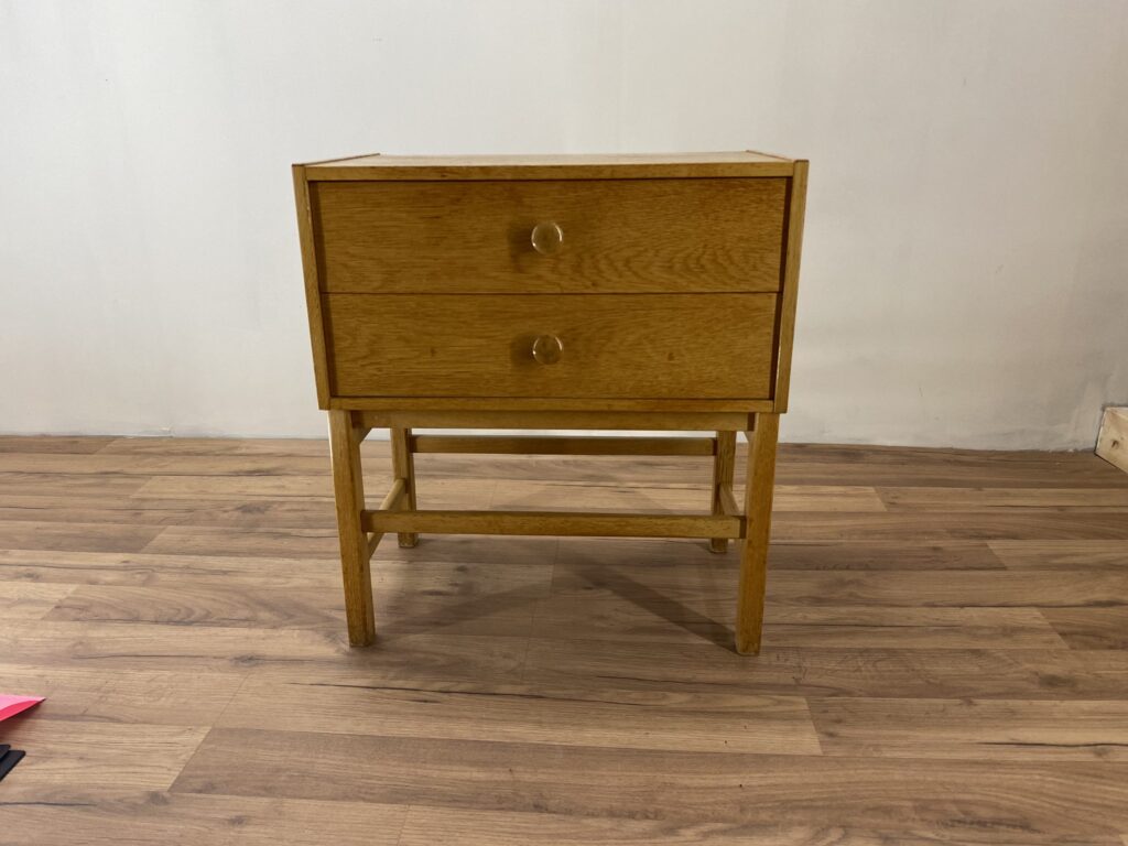 vintage chest of drawers