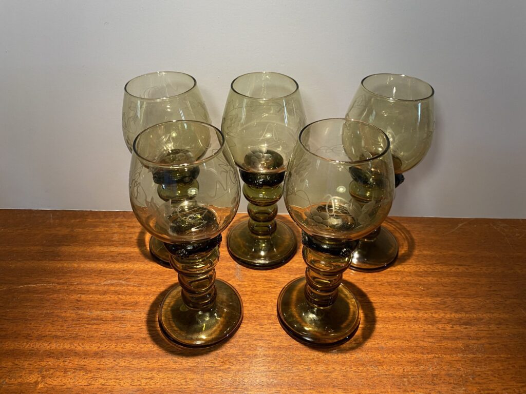 5 Green Roemer Rhine Glasses - Image 5
