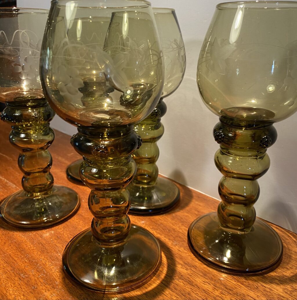 5 Green Roemer Rhine Glasses - Image 3
