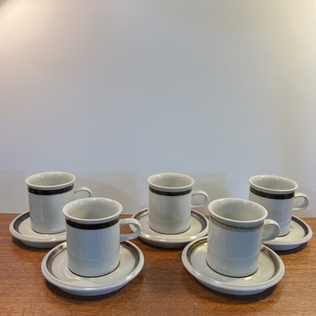 "Karelia" Kaffe kopp med Fat - Arabia - Image 2