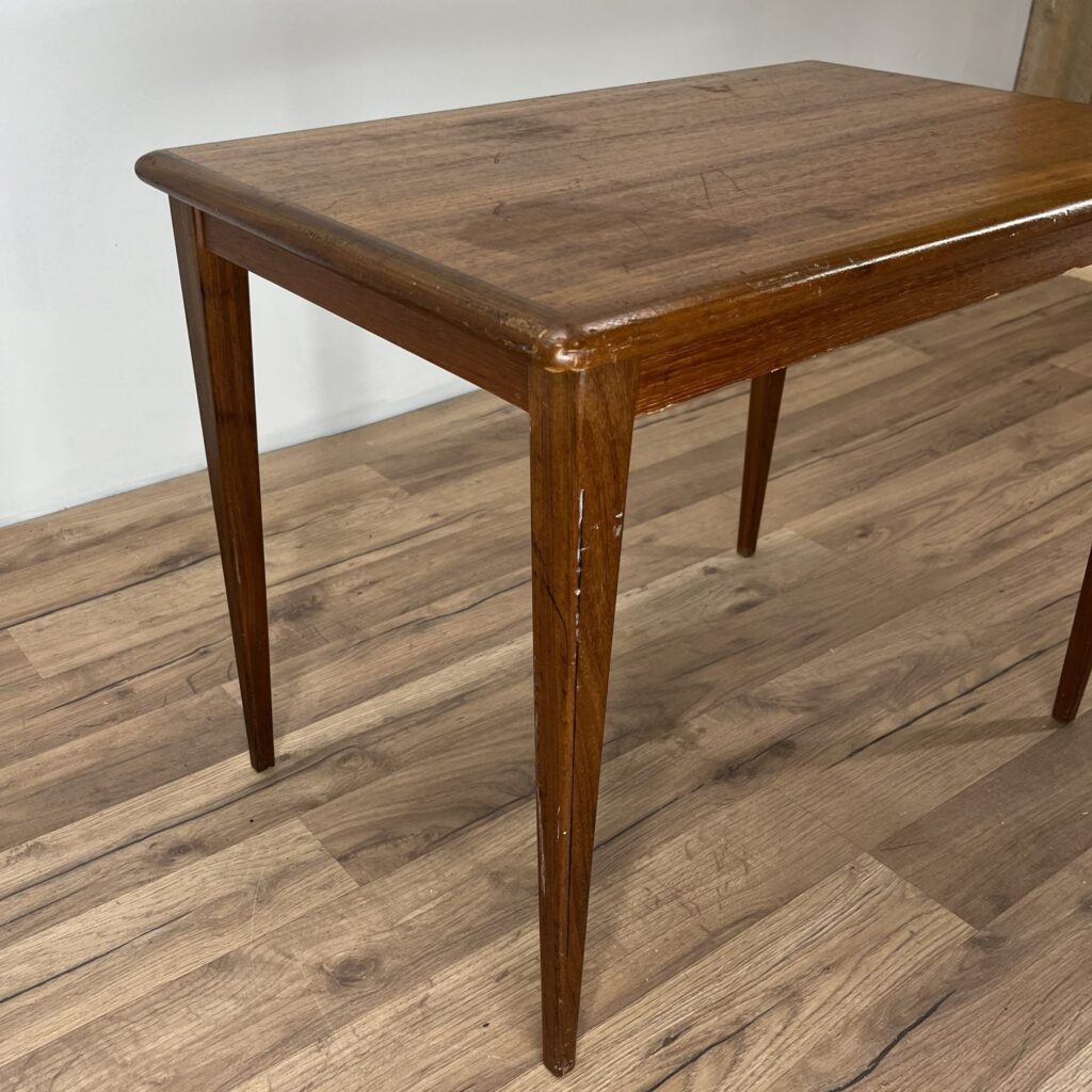Nätt Sidobord i Teak - Image 7