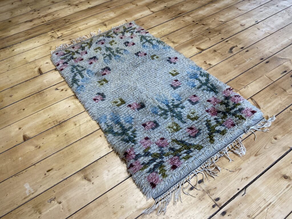 Retro Ryamatta Rug - M Antoinette - Image 2