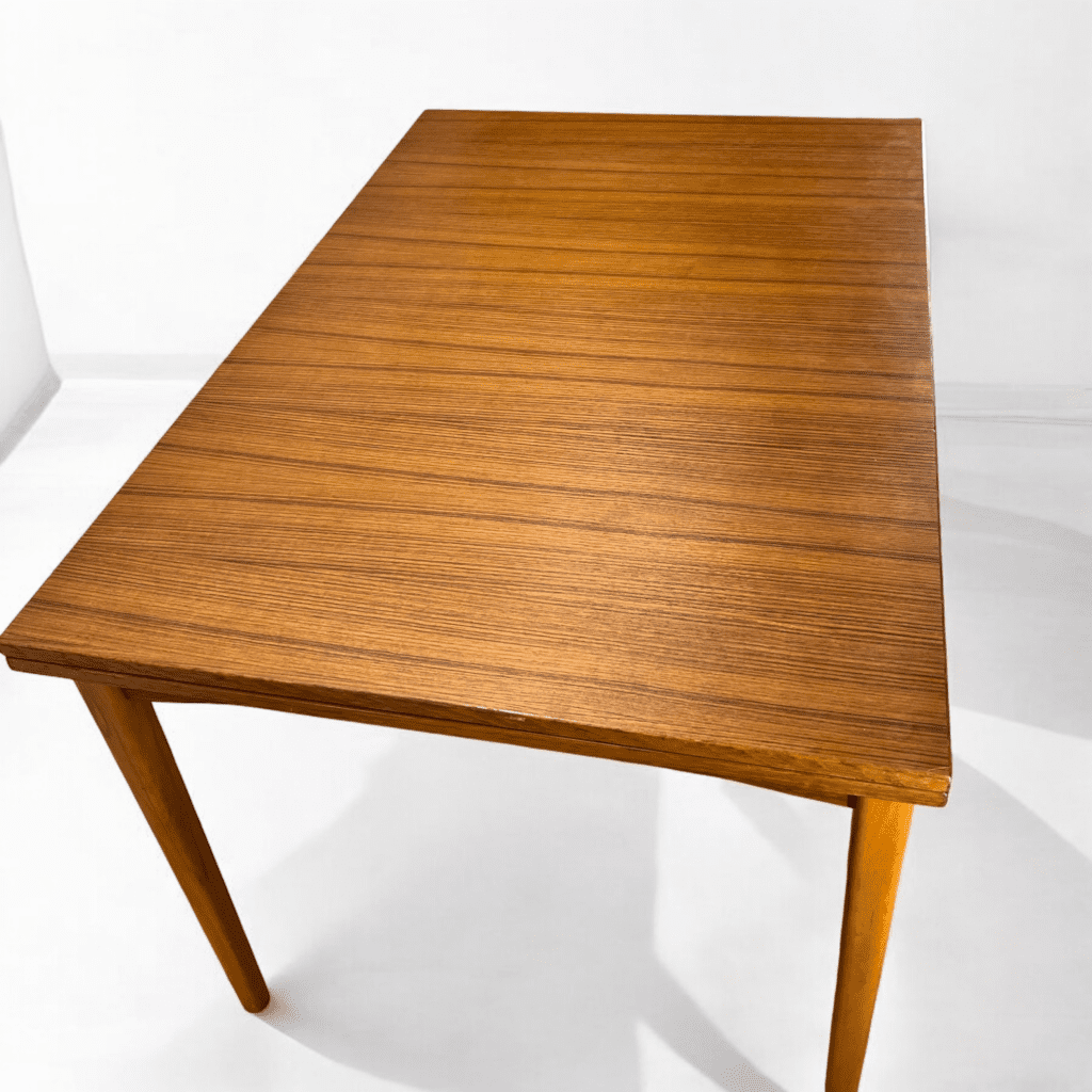 Teak Matbord med Utdragsskivor - Image 3