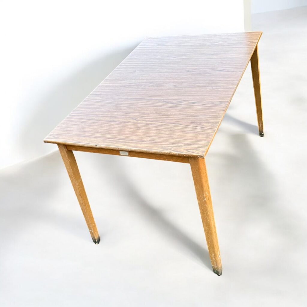 Matbord med Laminatskiva - Image 2