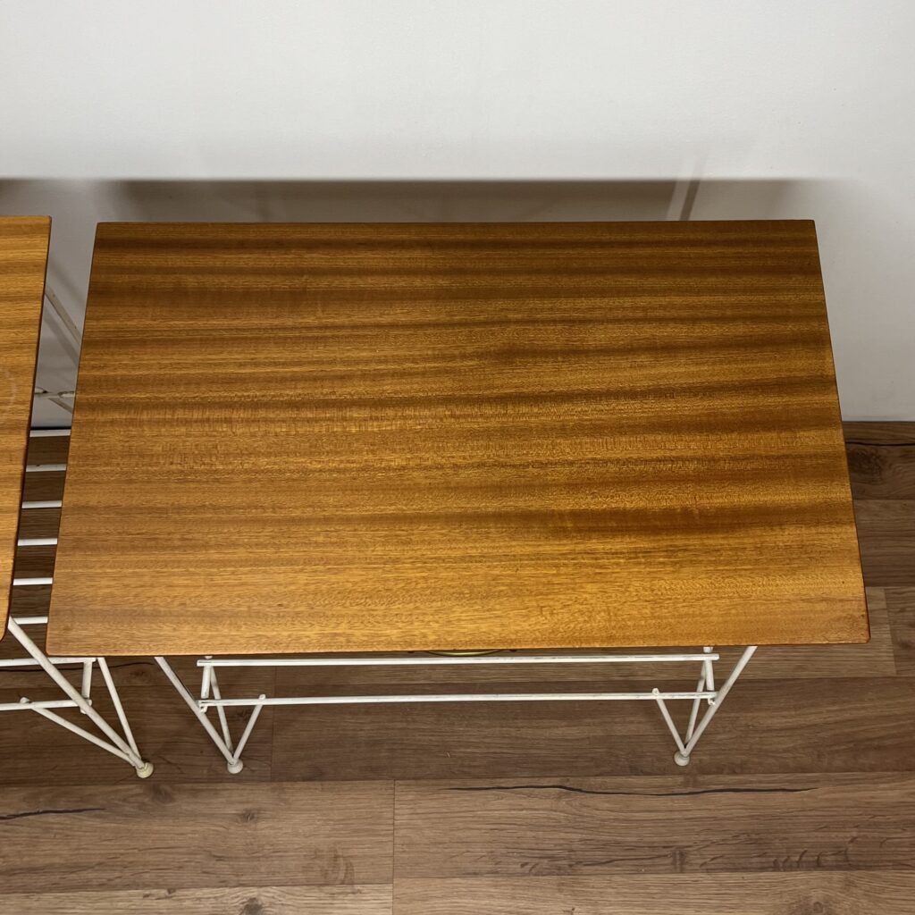 Ett Par String Sängbord i Teak - Image 6