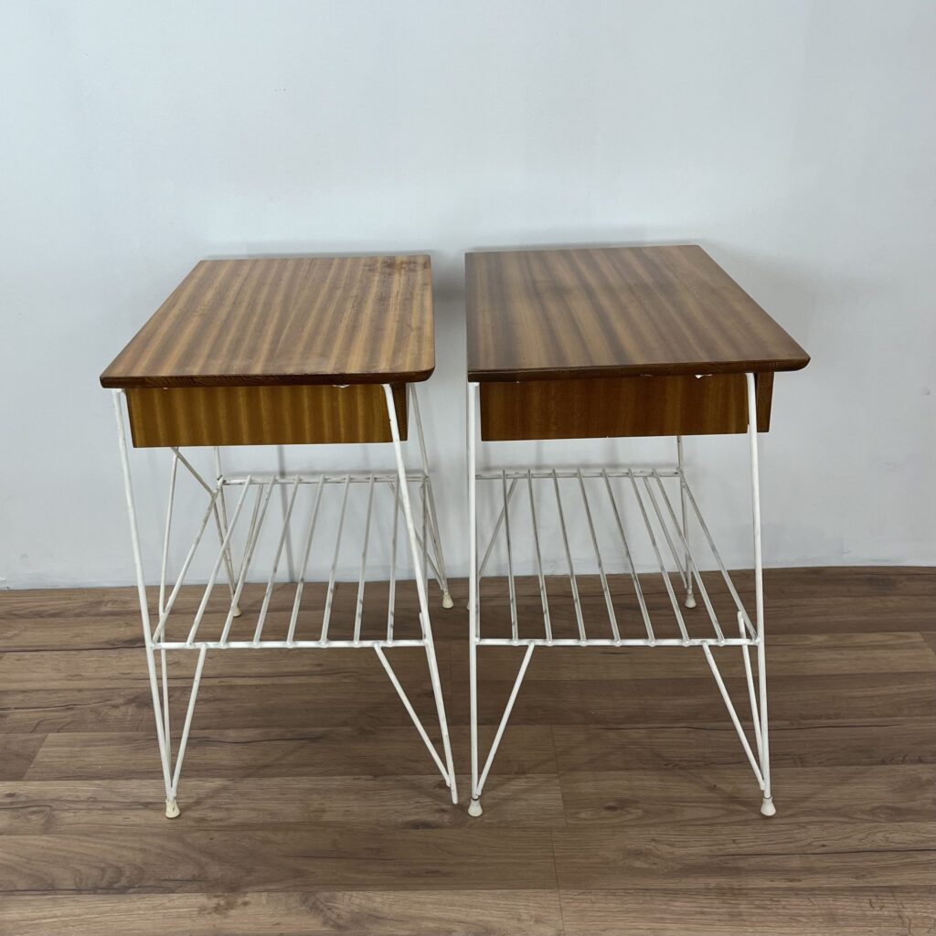 Ett Par String Sängbord i Teak - Image 3