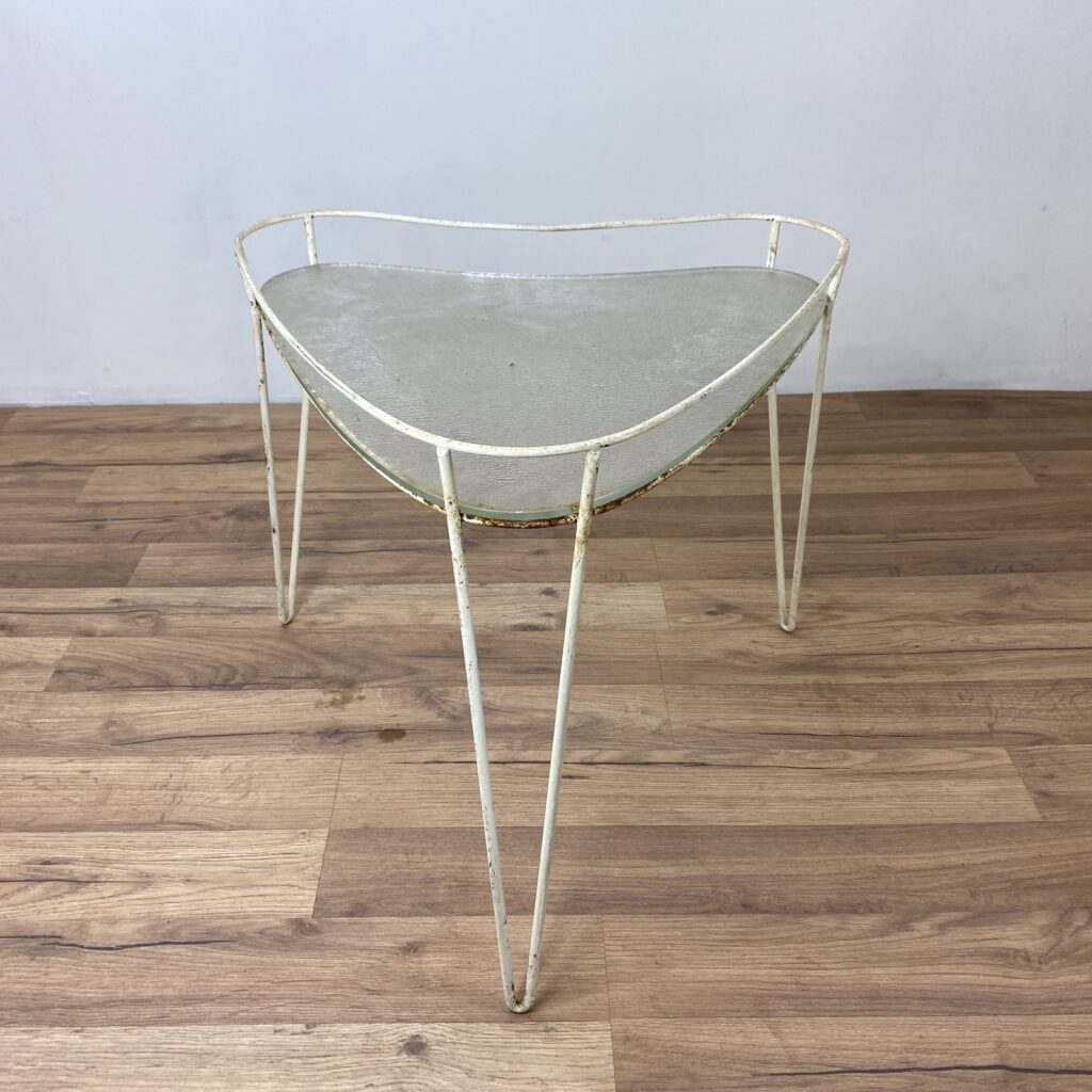 Retro Flower Table