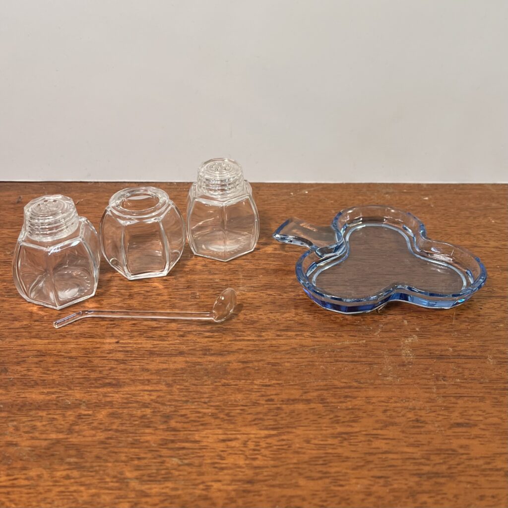 Litet Fyrklöver Cruet Set - Image 3