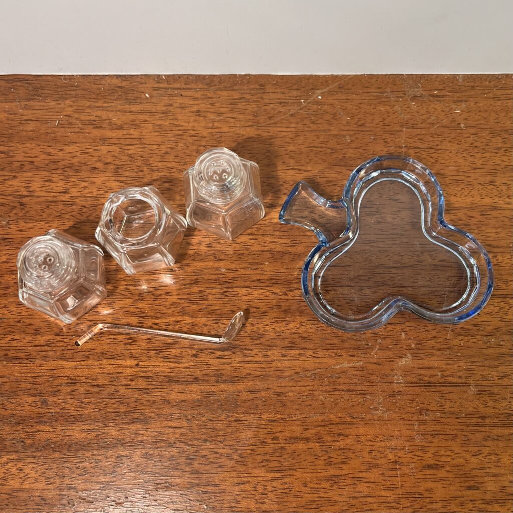 Litet Fyrklöver Cruet Set - Image 4