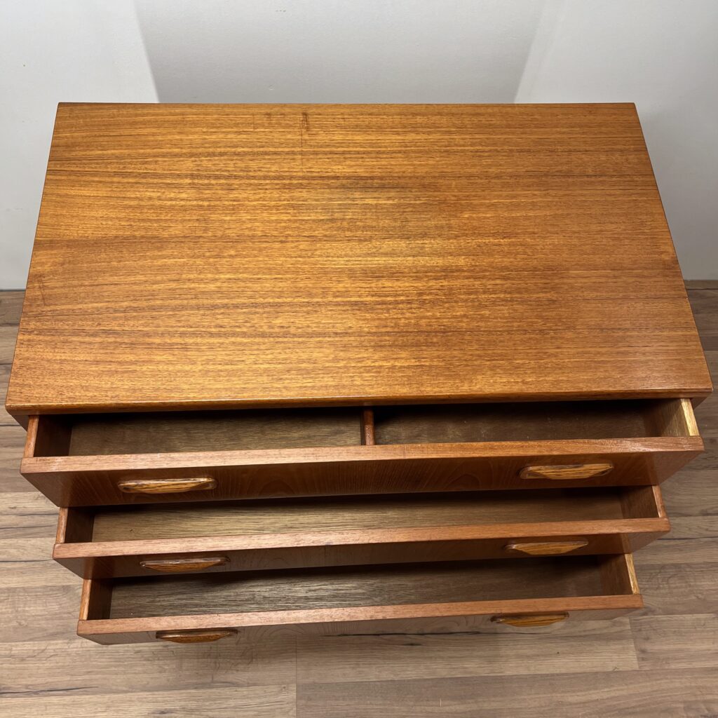 Vacker Teak Byrå med String-stil Ben - G Plan - Image 5