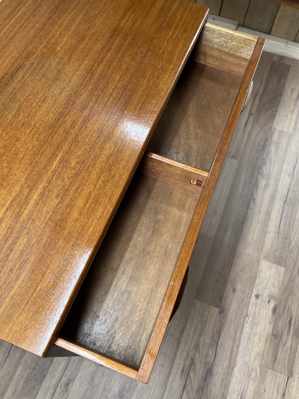 Vacker Teak Byrå med String-stil Ben - G Plan - Image 4