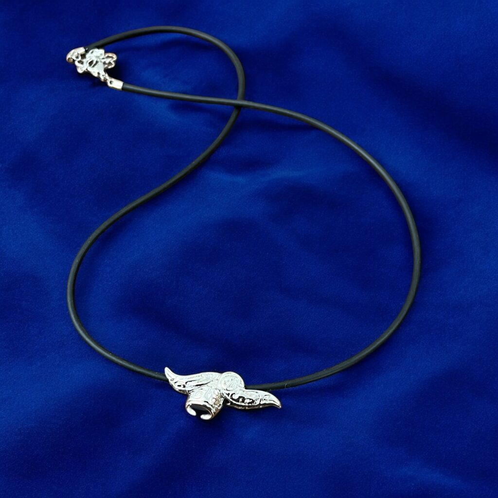 Halsband med Manta i Silver - Dive4Jewelry - Image 3