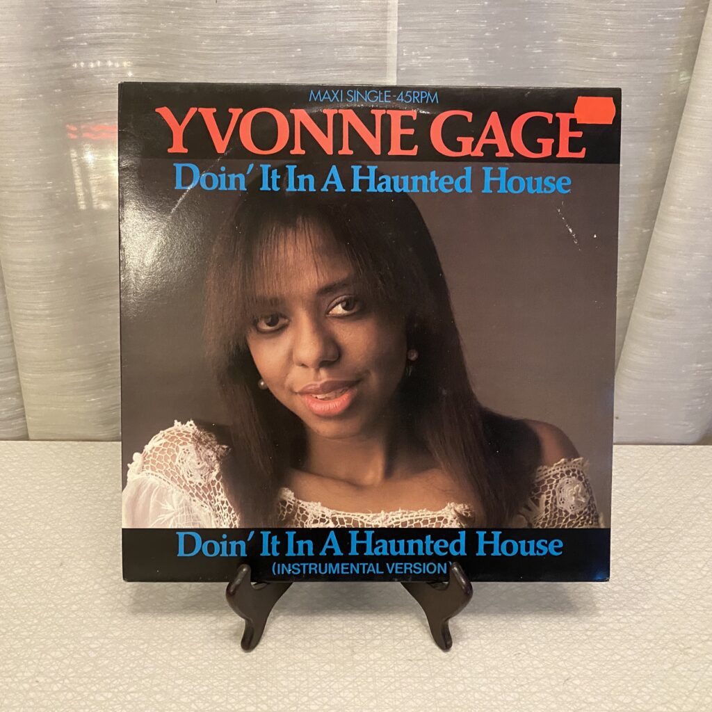 Gage, Yvonne - Doin' It In A Haunted House