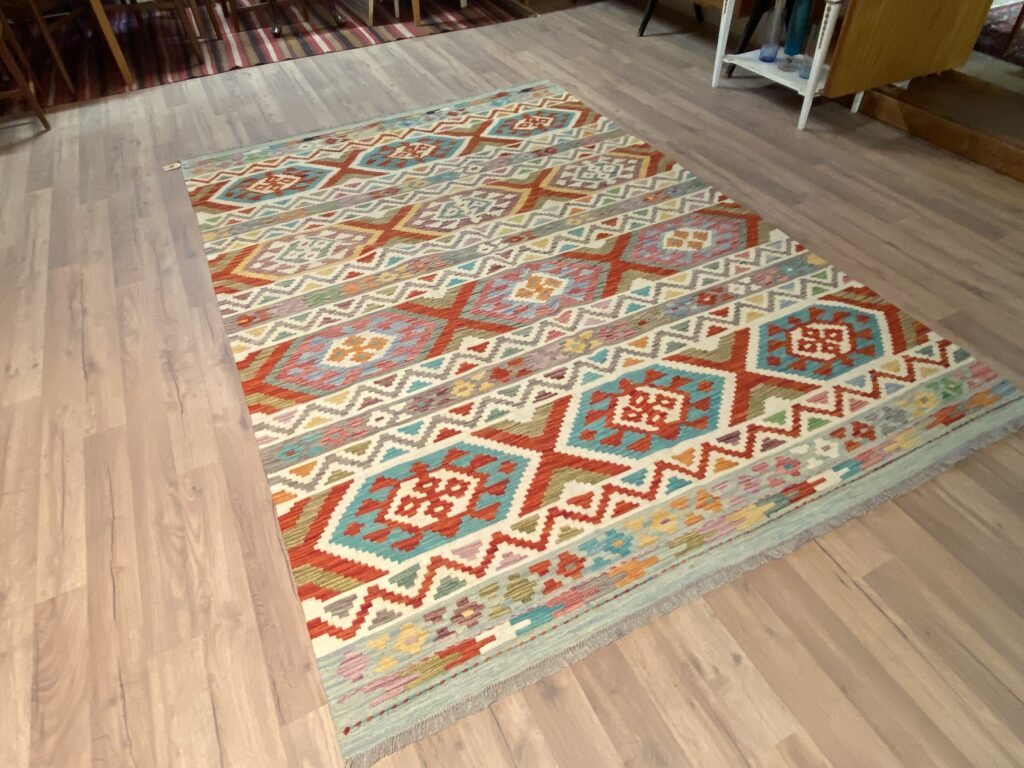 Handwoven Afghan Kelim - Image 2